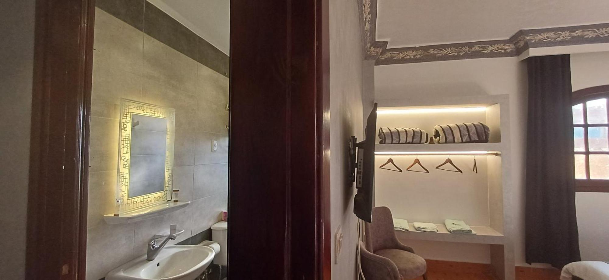 Pyramids Kingdom Hotel Kafrat al Jabal Exterior photo