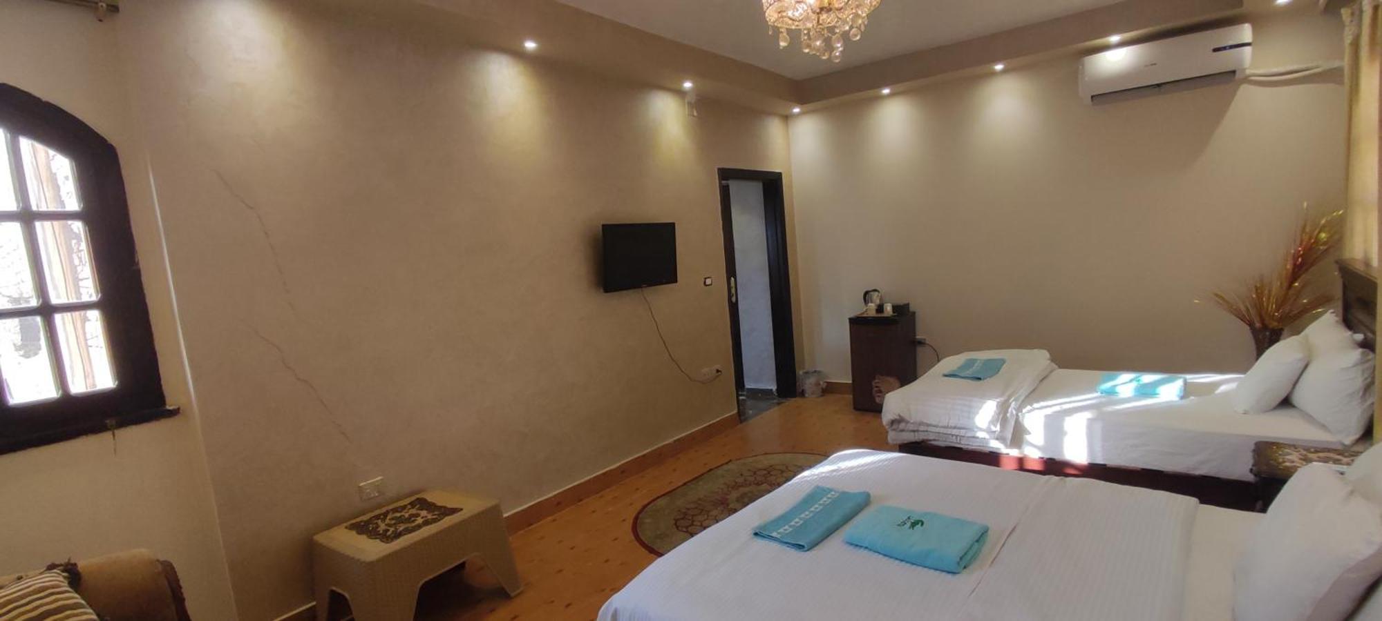 Pyramids Kingdom Hotel Kafrat al Jabal Exterior photo